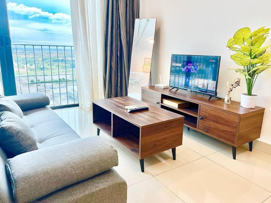 G 1-5Pax Cozy Home Trefoil Setia Alam 100Mps Wifi & Tv Sccc Екстер'єр фото